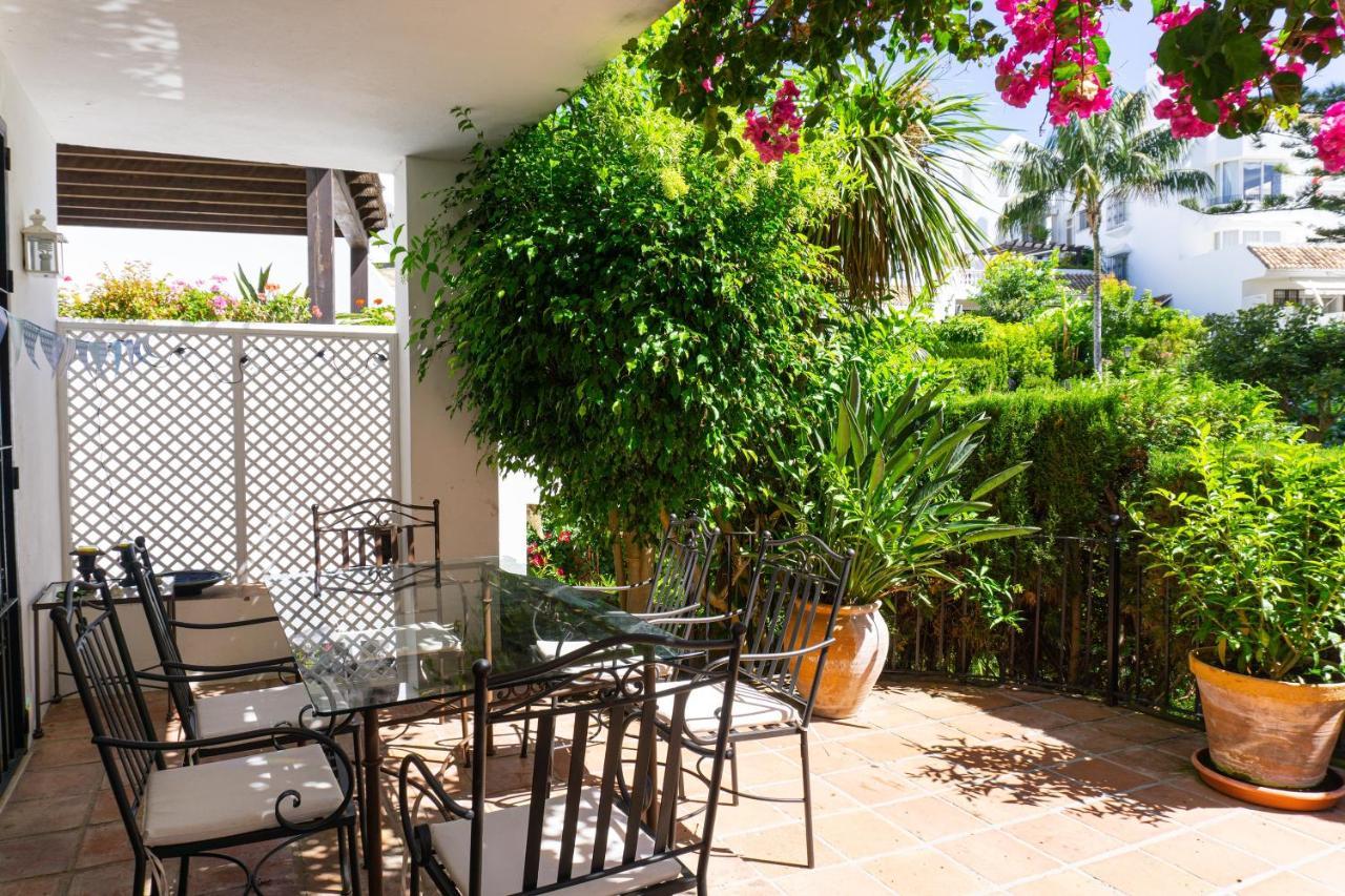 White Pearl Beach Elviria Марбеля Екстериор снимка