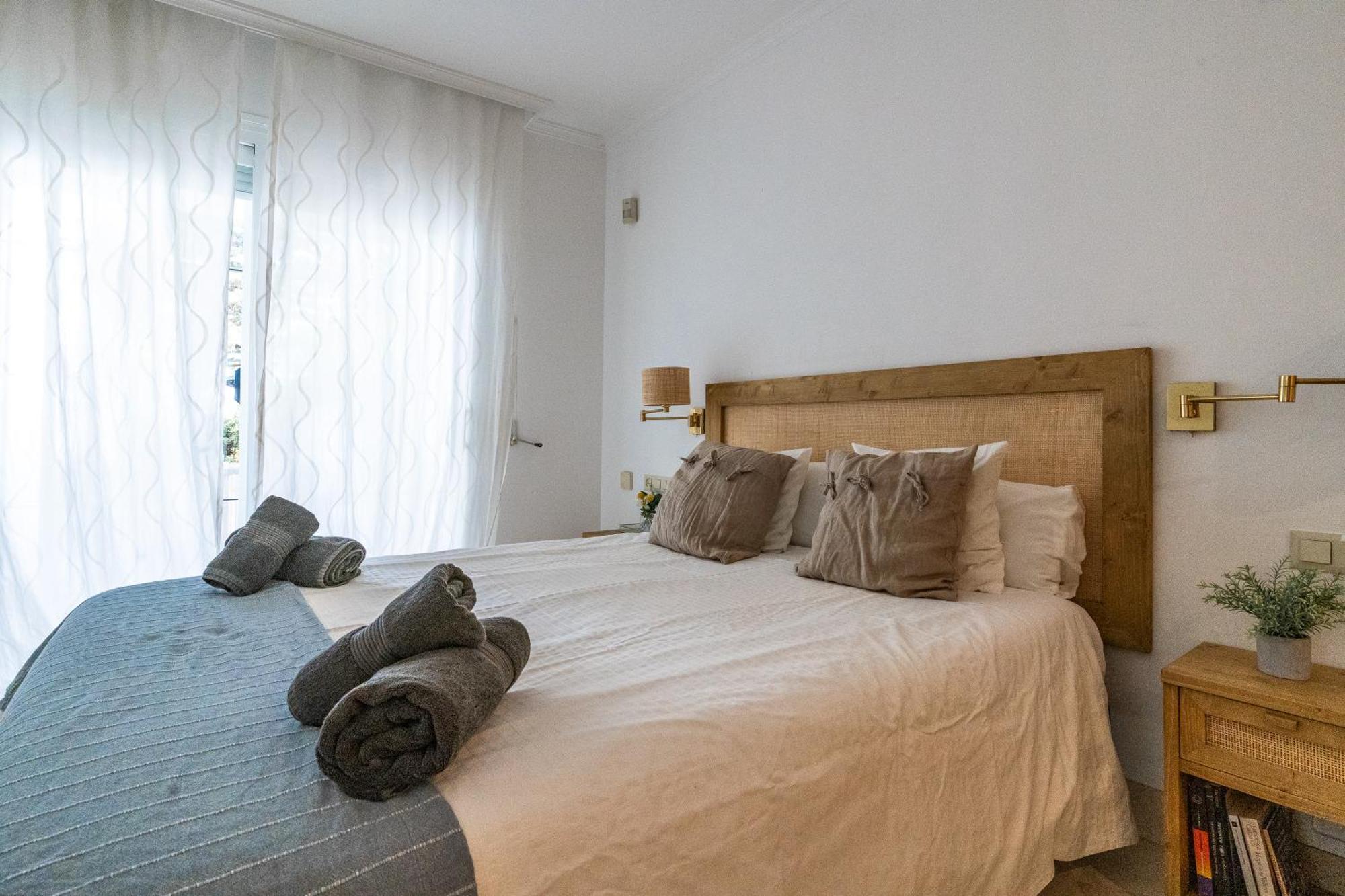 White Pearl Beach Elviria Марбеля Екстериор снимка