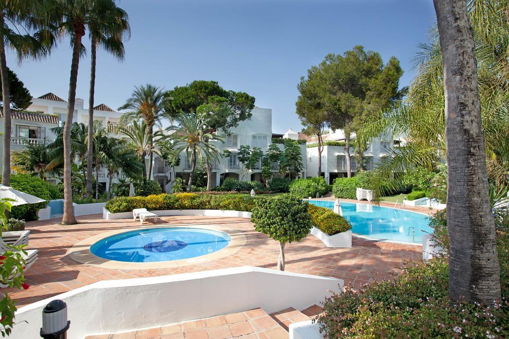 White Pearl Beach Elviria Марбеля Екстериор снимка