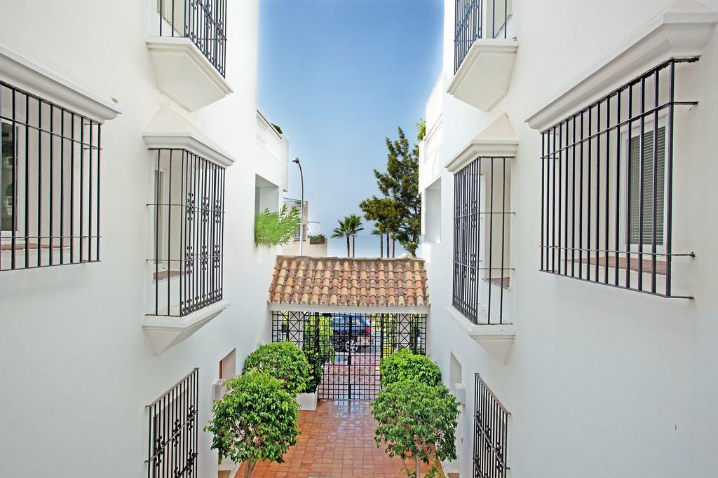 White Pearl Beach Elviria Марбеля Екстериор снимка
